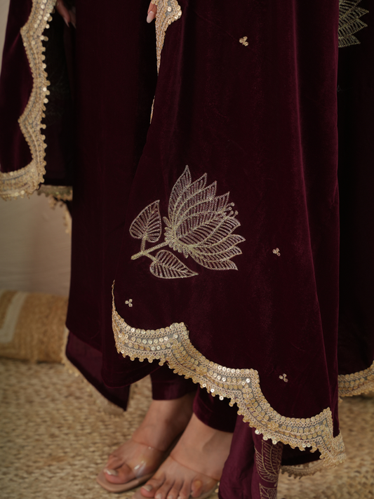 Zehra Wine Velvet Kurta With Pant & Dupatta