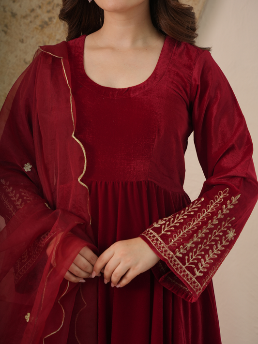 Meher Maroon Velvet Kurta With Pant & Dupatta