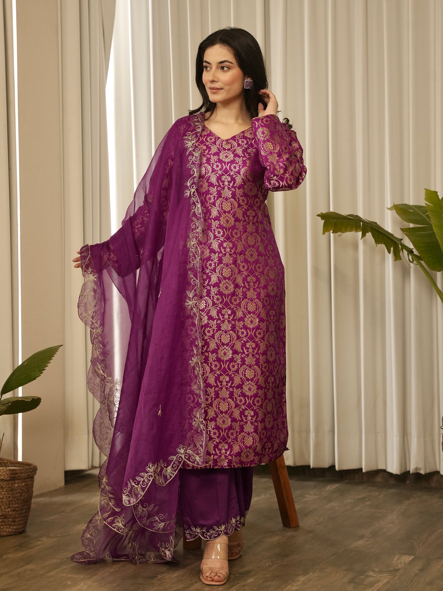 Neeta Banarasi Set