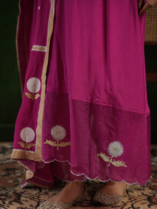 CHAAND DARK PINK MASLIN EMBROIDERY SUIT SET WITH BLOCKPRINT DUPATTA