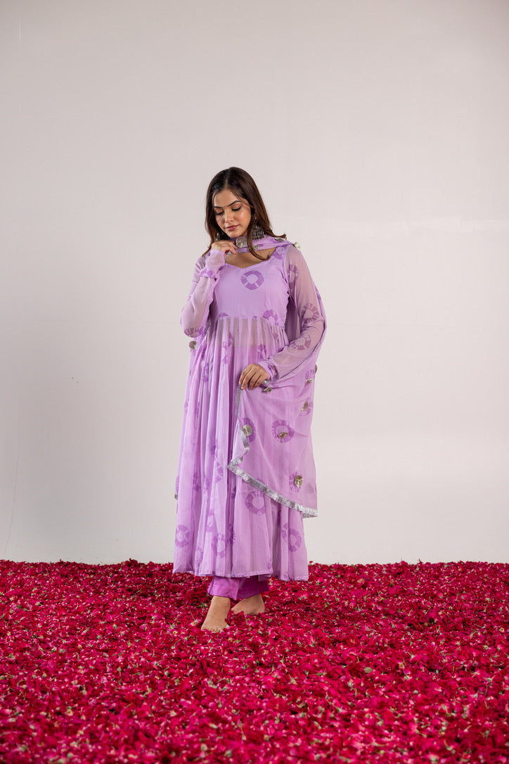 PEHNO'SA SHUBH RADHIKA SUIT SET