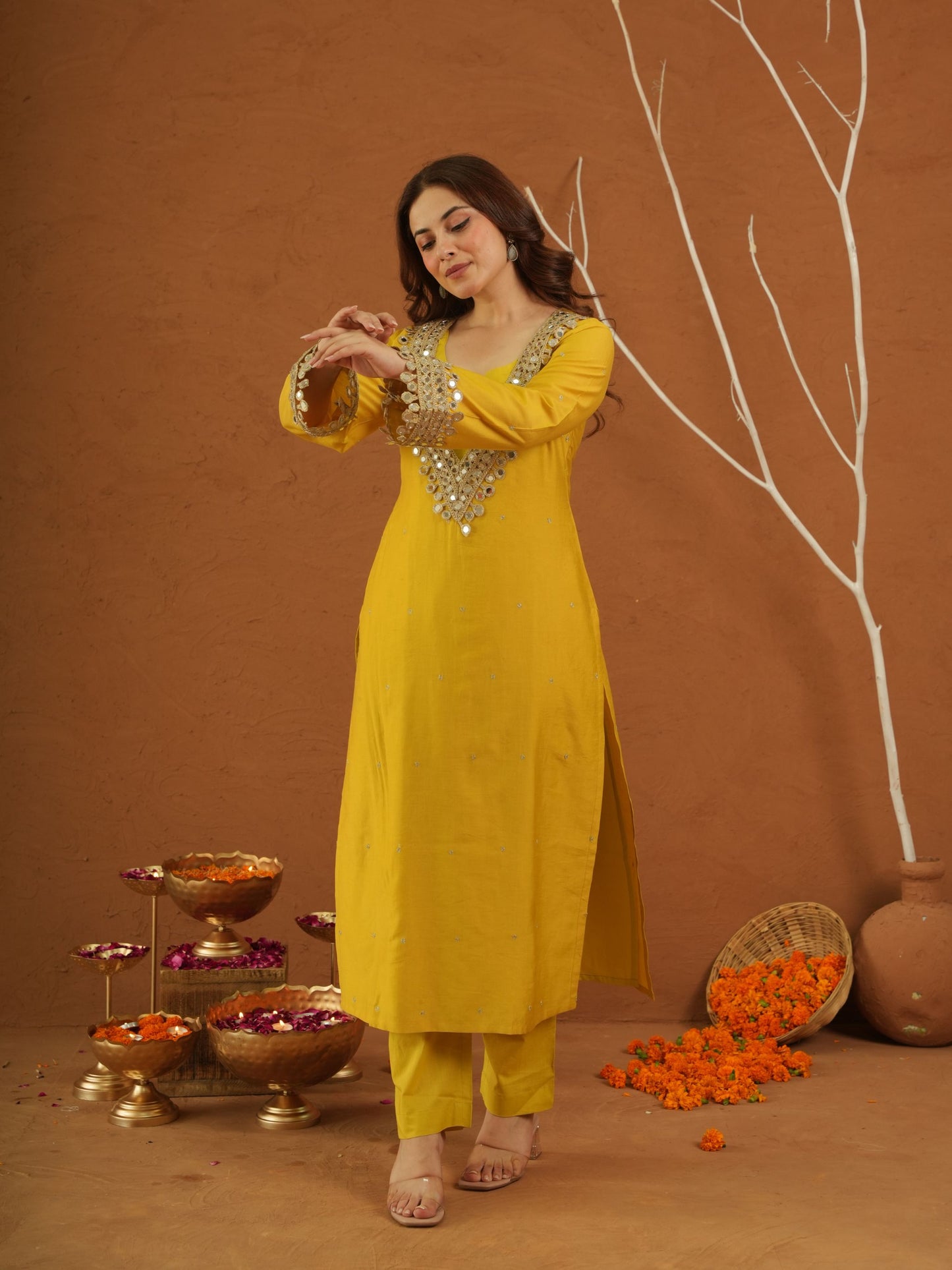 Sheeshmahal Yellow Chanderi Mirrorwork Suit Set