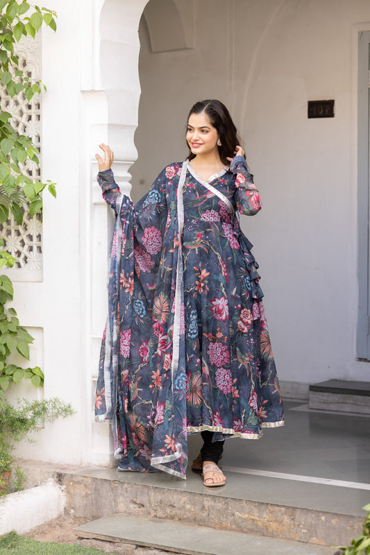 Pehno'Sa Shobha Suit Set