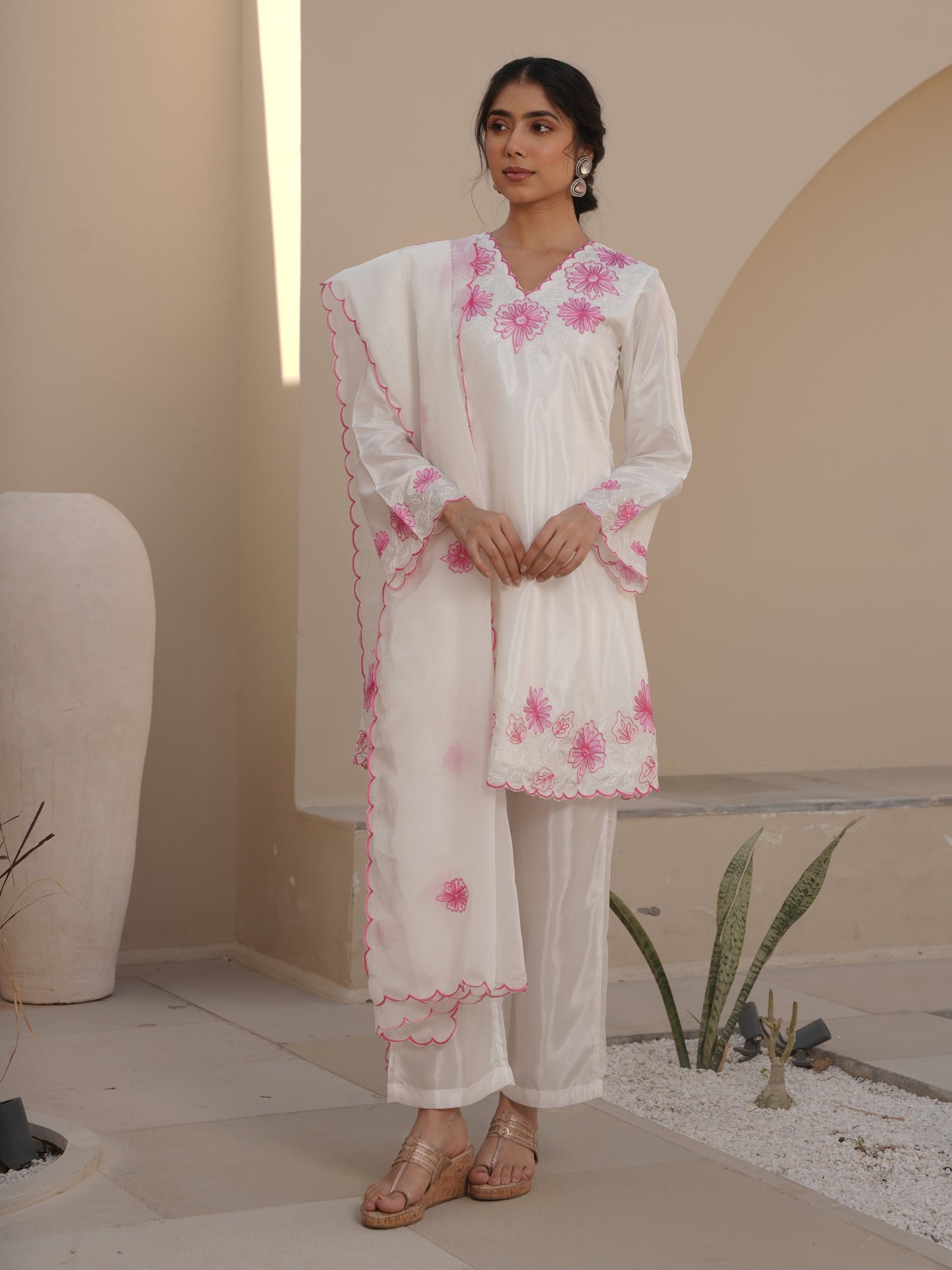 MIST WHITE SILK EMBROIDERED SUIT SET
