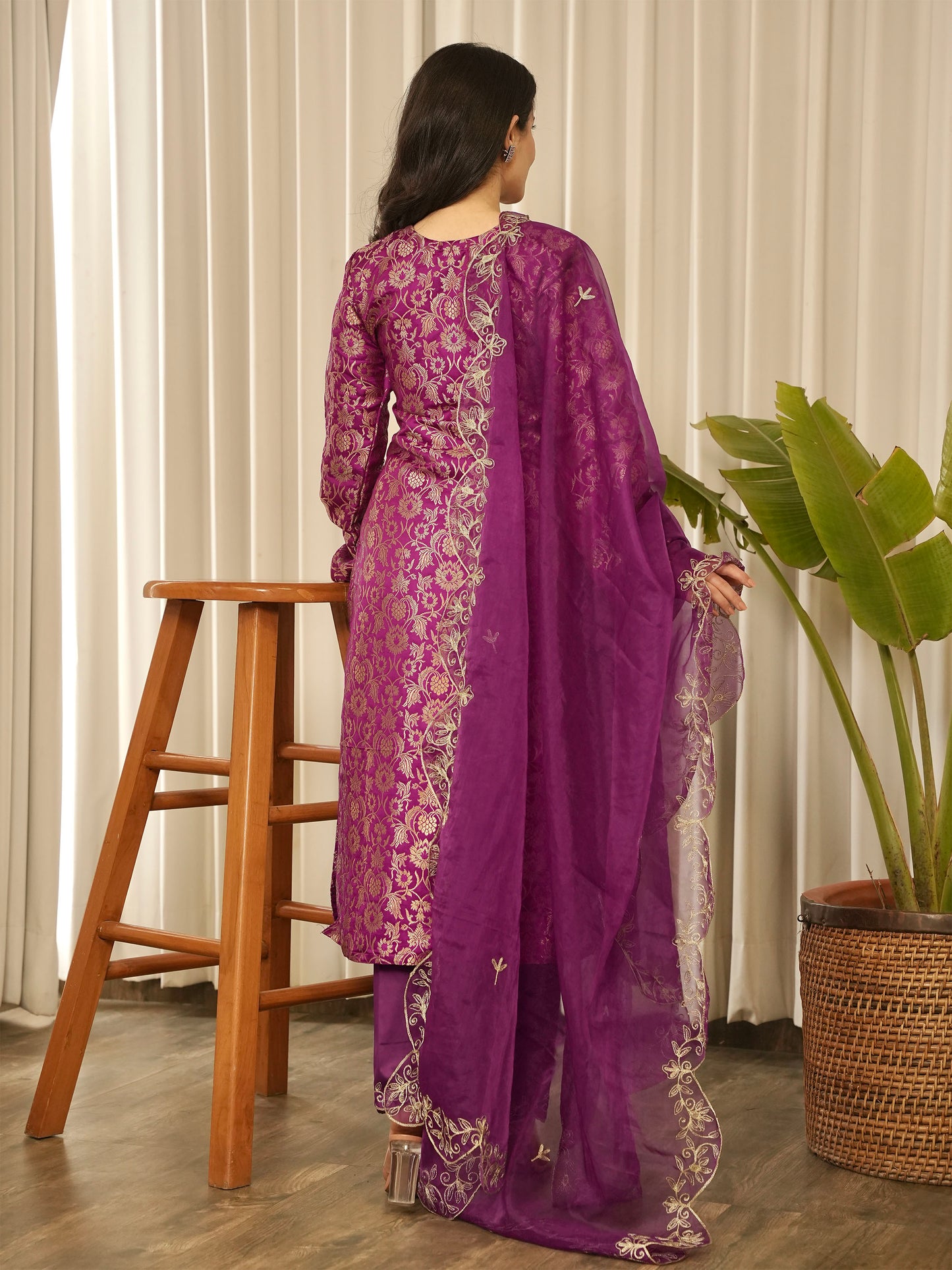 Neeta Banarasi Set