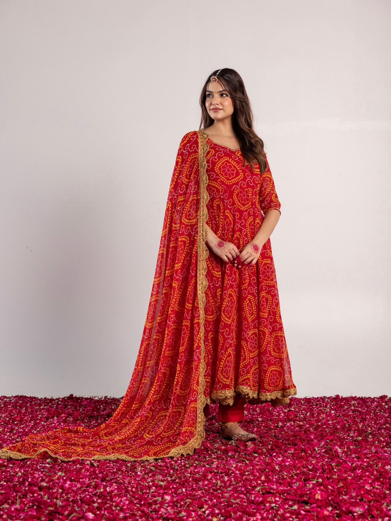 Pehno'Sa Naari Bandhani Set