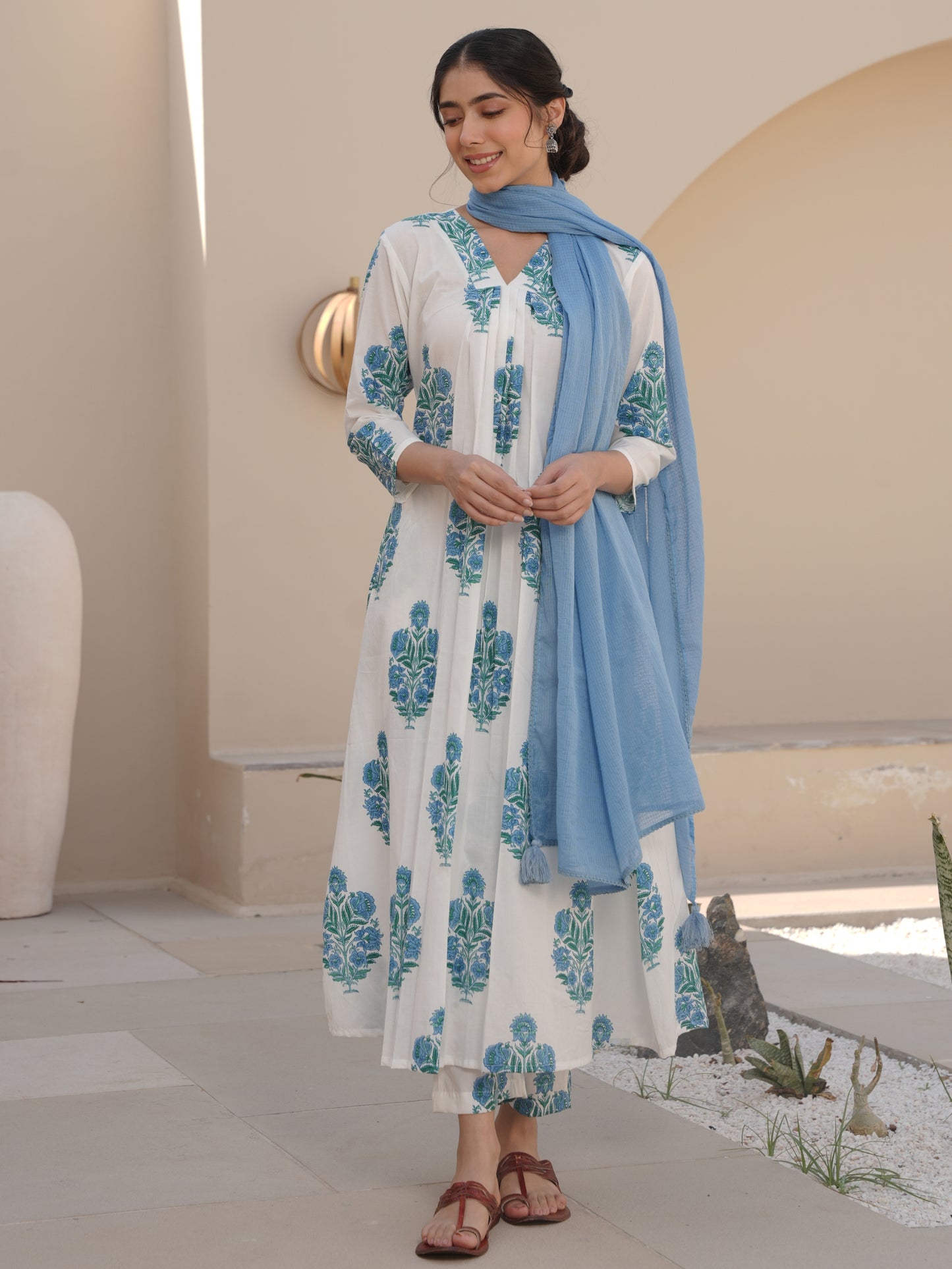THISTLE WHITE COTTON BLOCKPRINT SUIT SET
