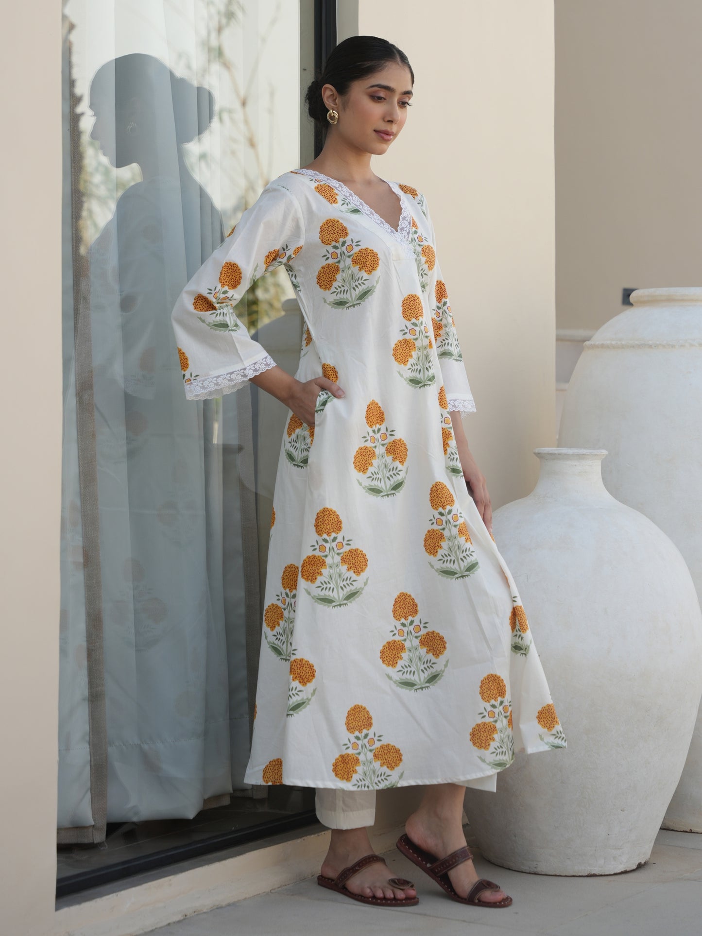YUCCA WHITE COTTON BLOCK PRINT SUIT SET