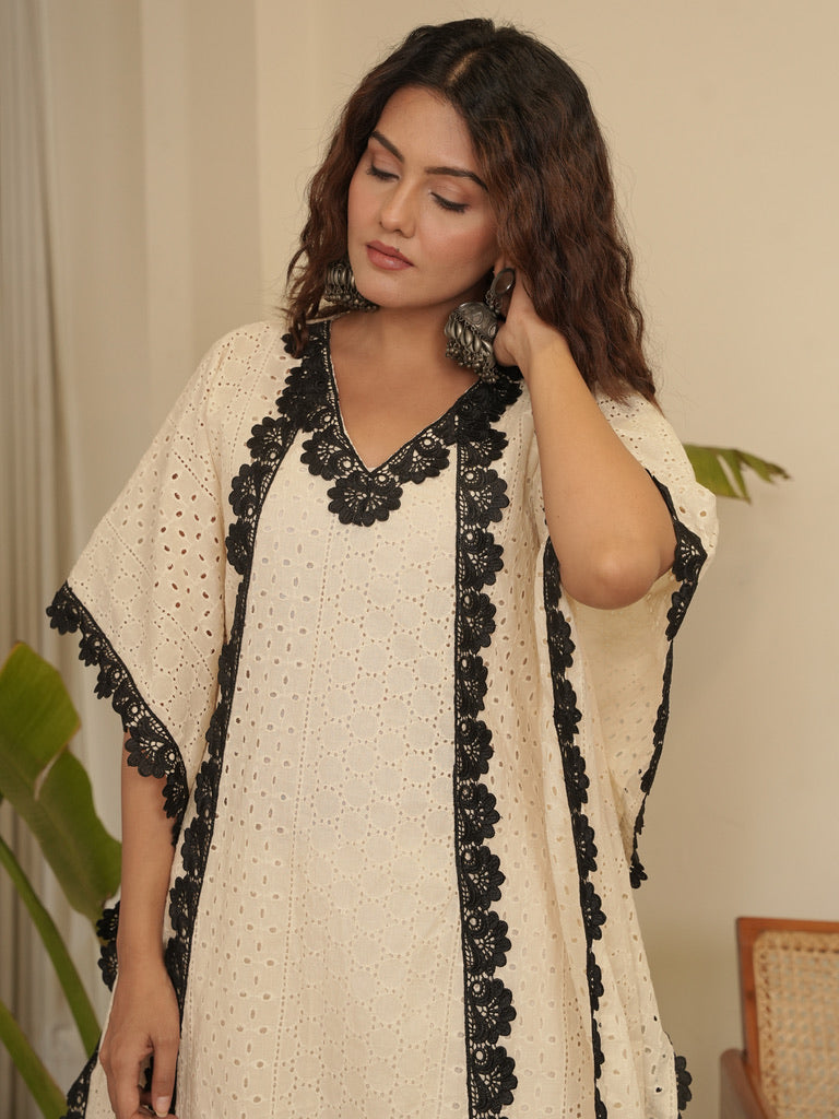 Safeda Kaftan Set