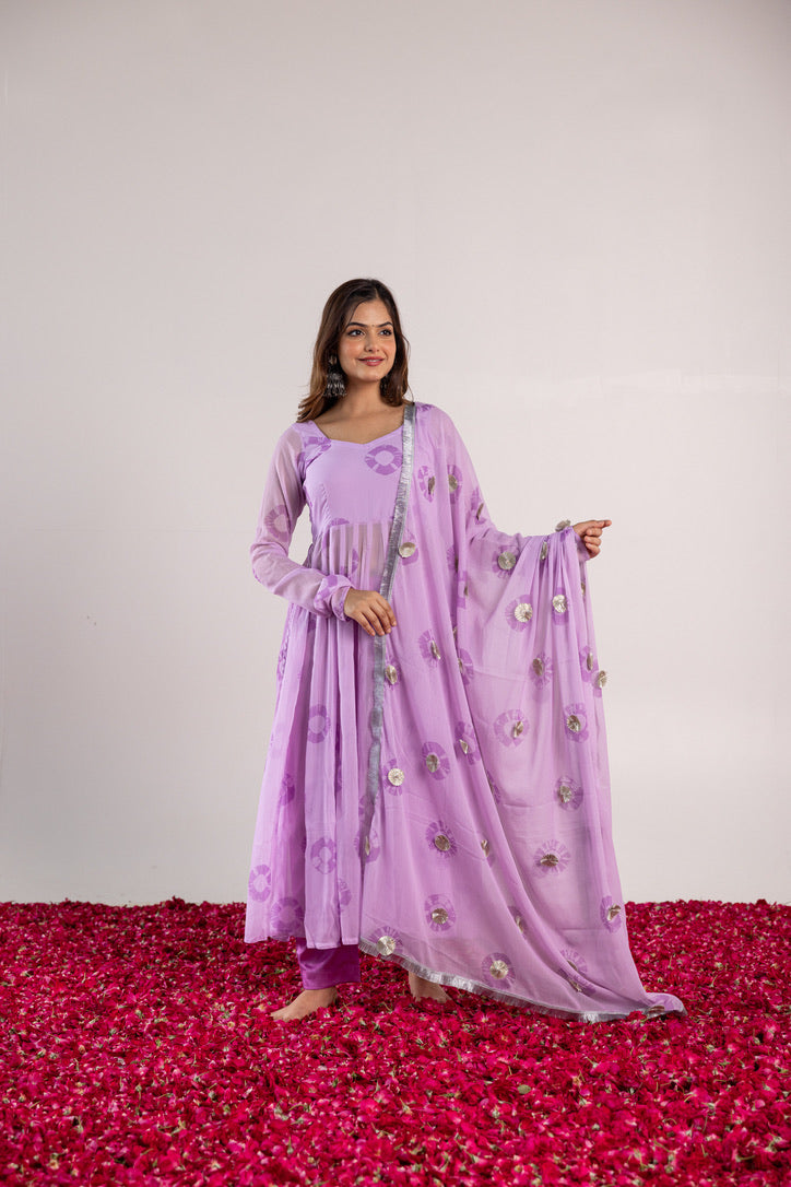 PEHNO'SA SHUBH RADHIKA SUIT SET