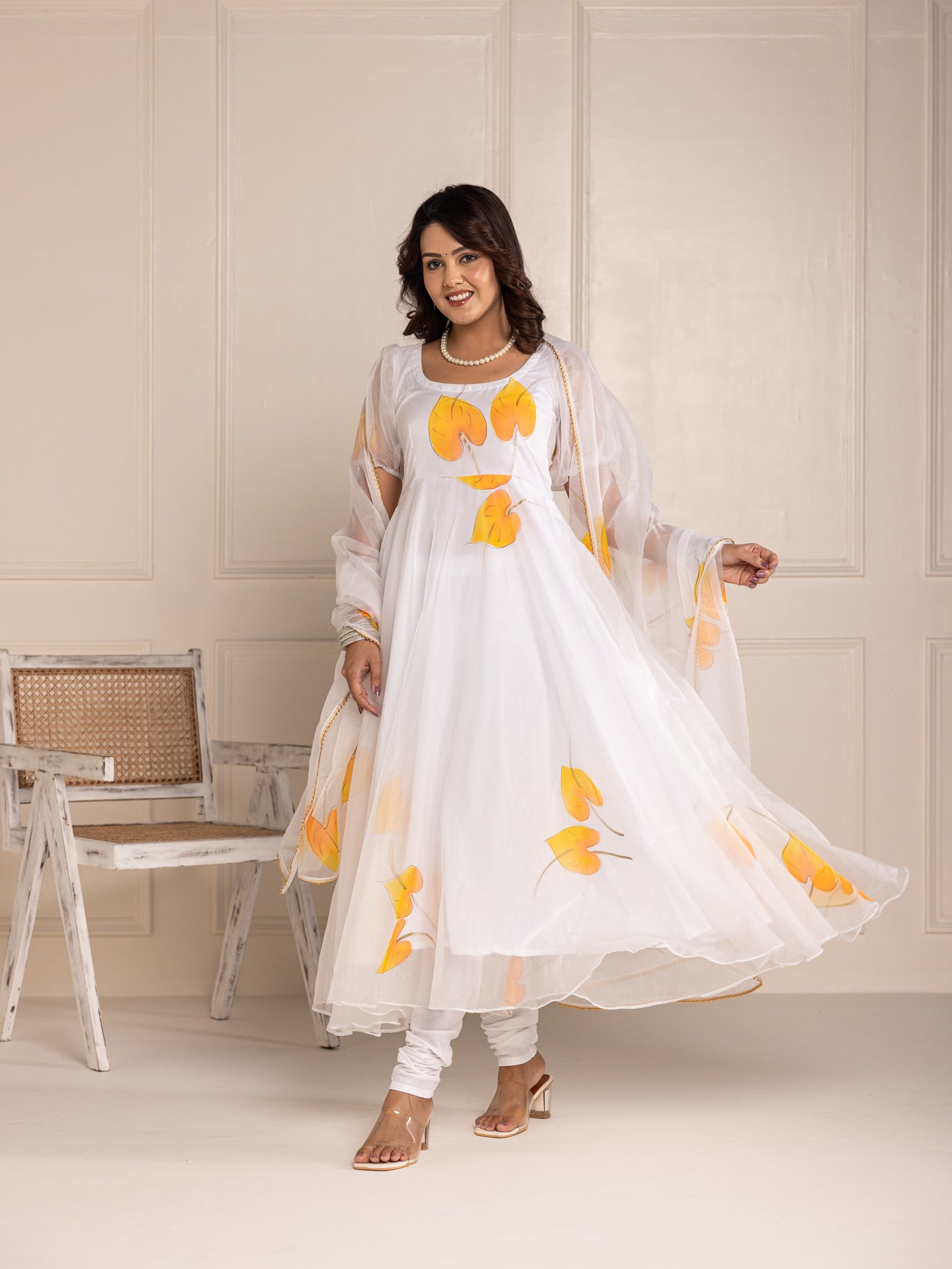 Ishita Suit Set