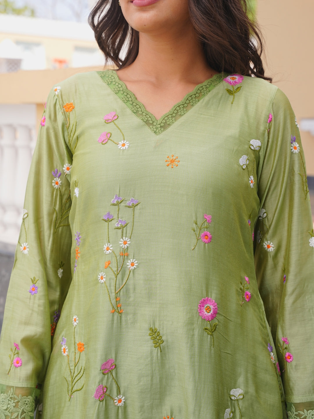 Pista Chanderi Floral Embroidered Kurta Set