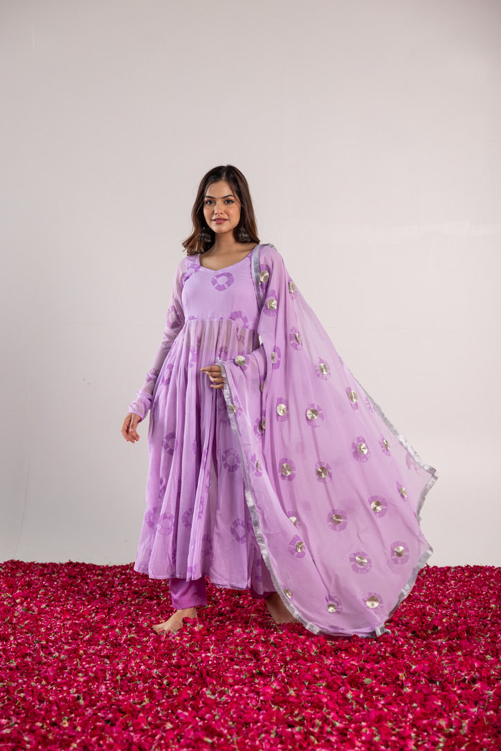 PEHNO'SA SHUBH RADHIKA SUIT SET