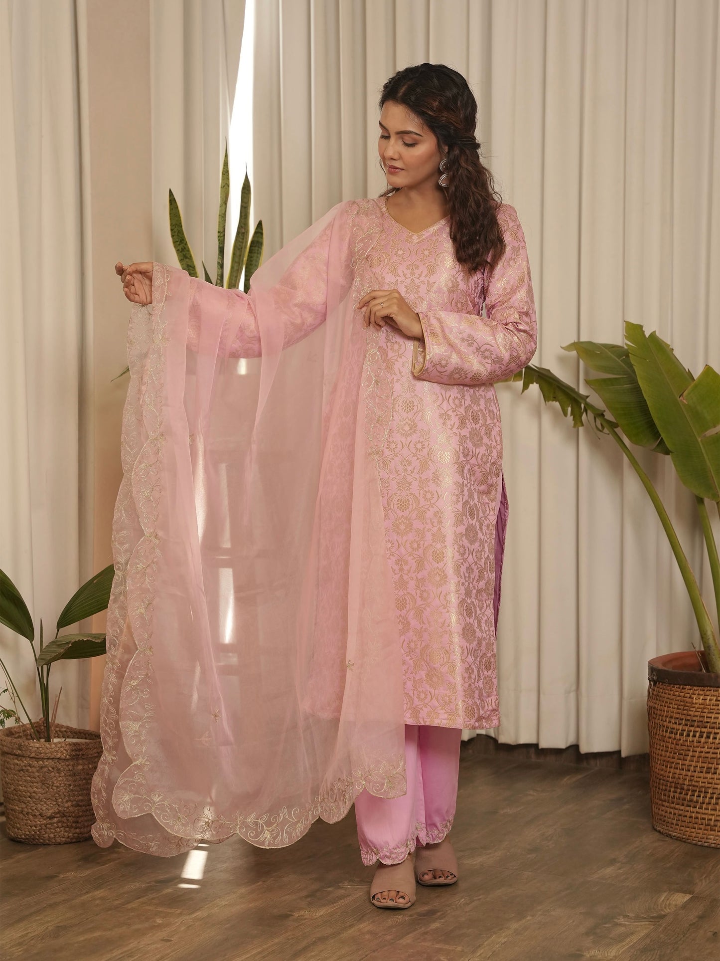 Sitaara Banarasi Set-