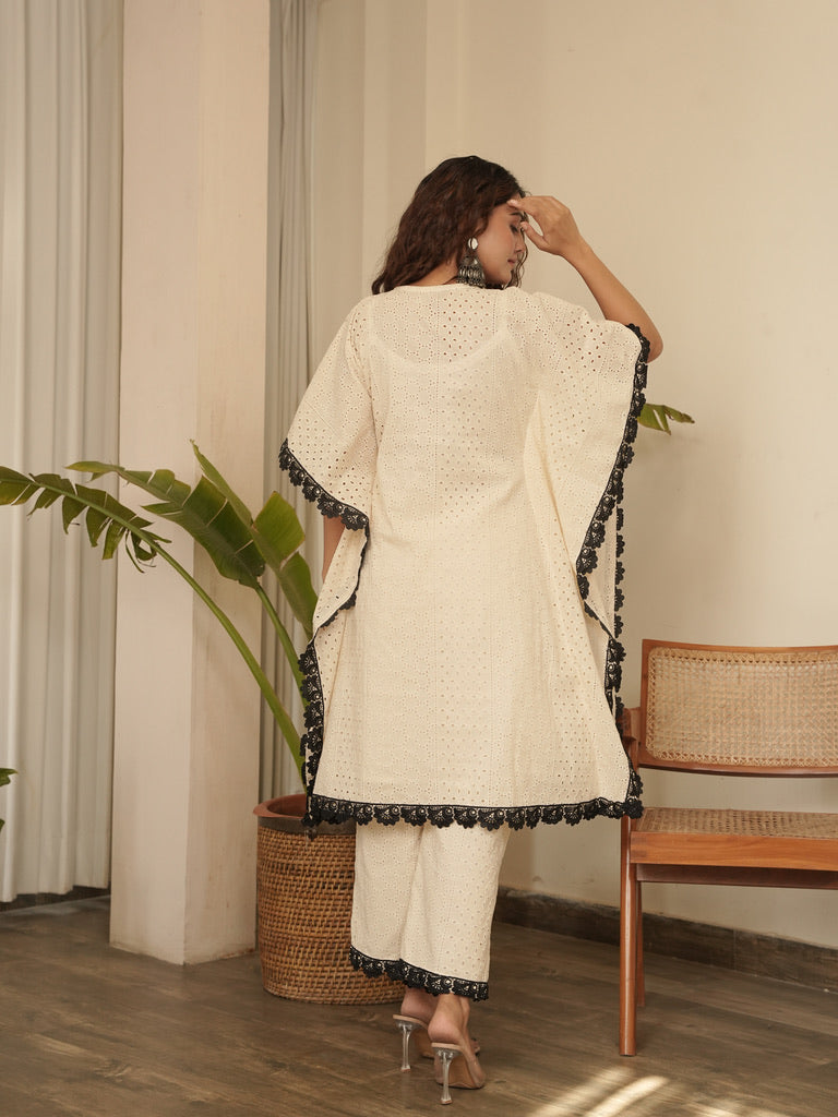 Safeda Kaftan Set