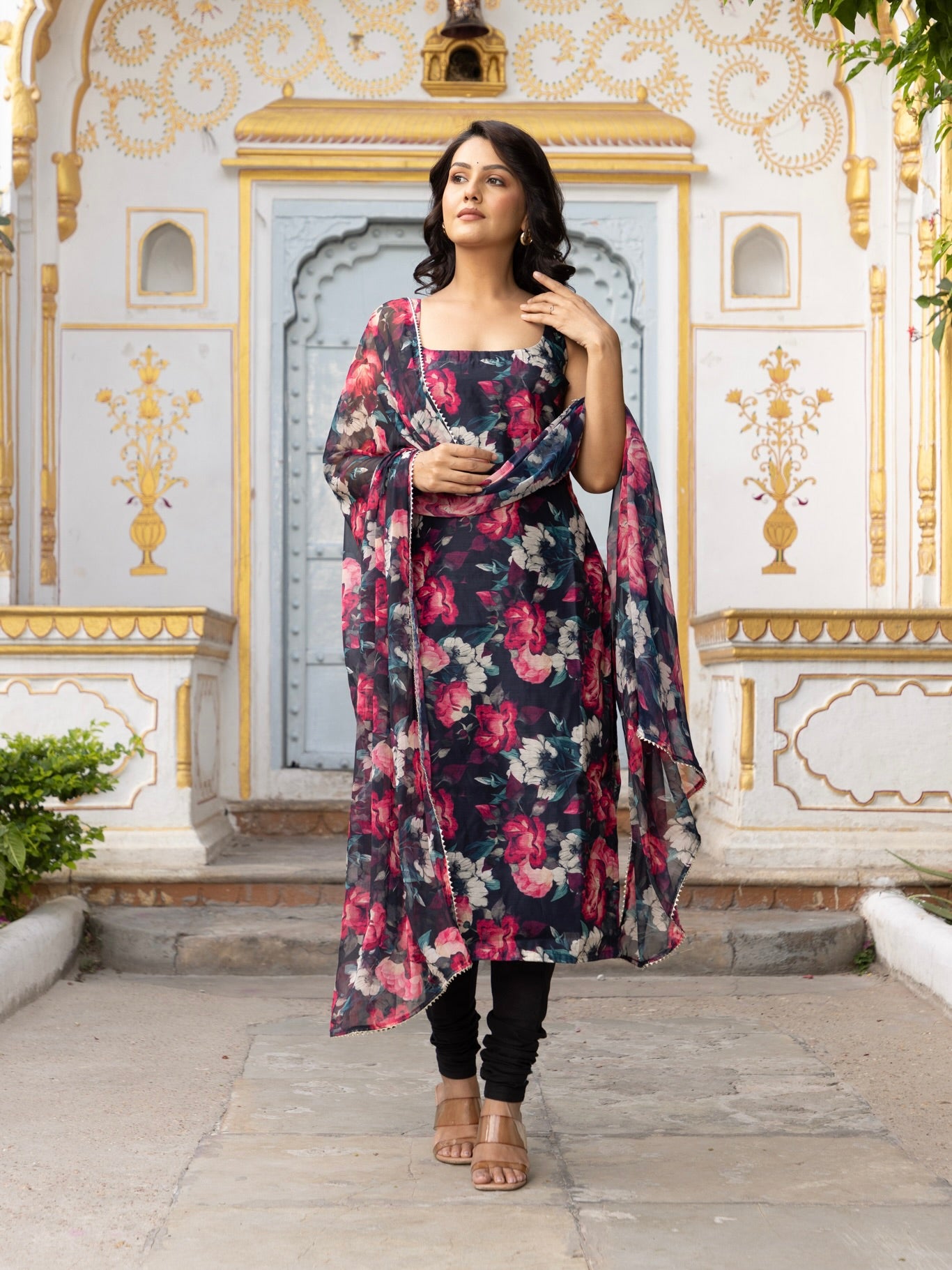 Noor Suit Set
