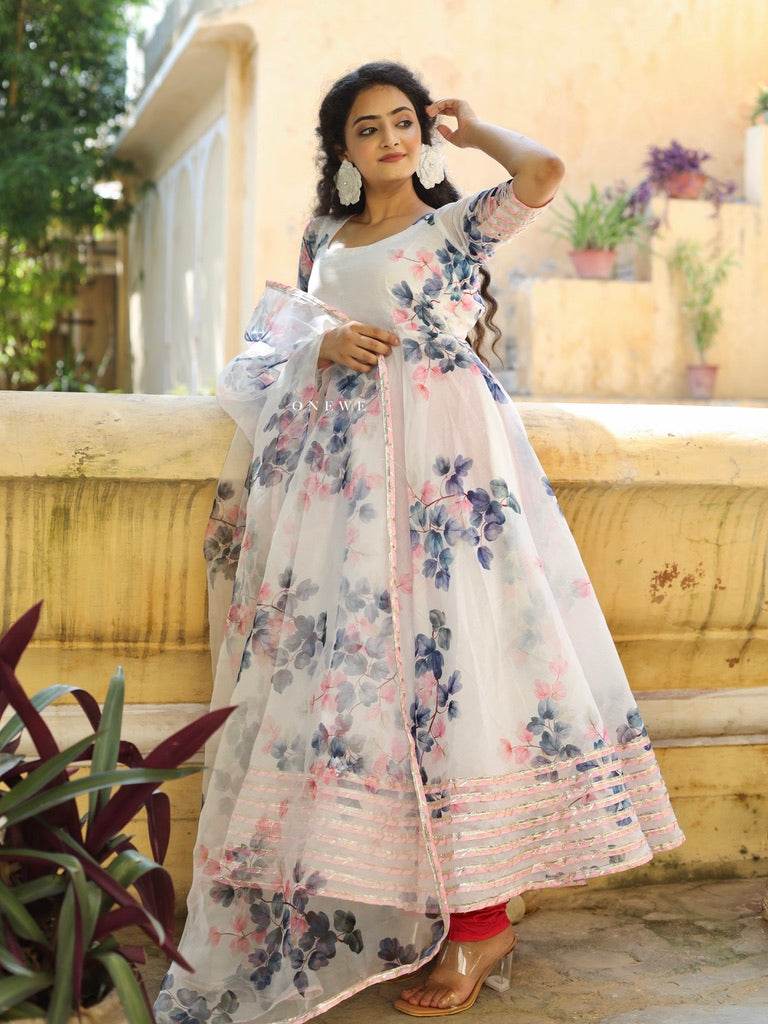Vishruti Suit Set