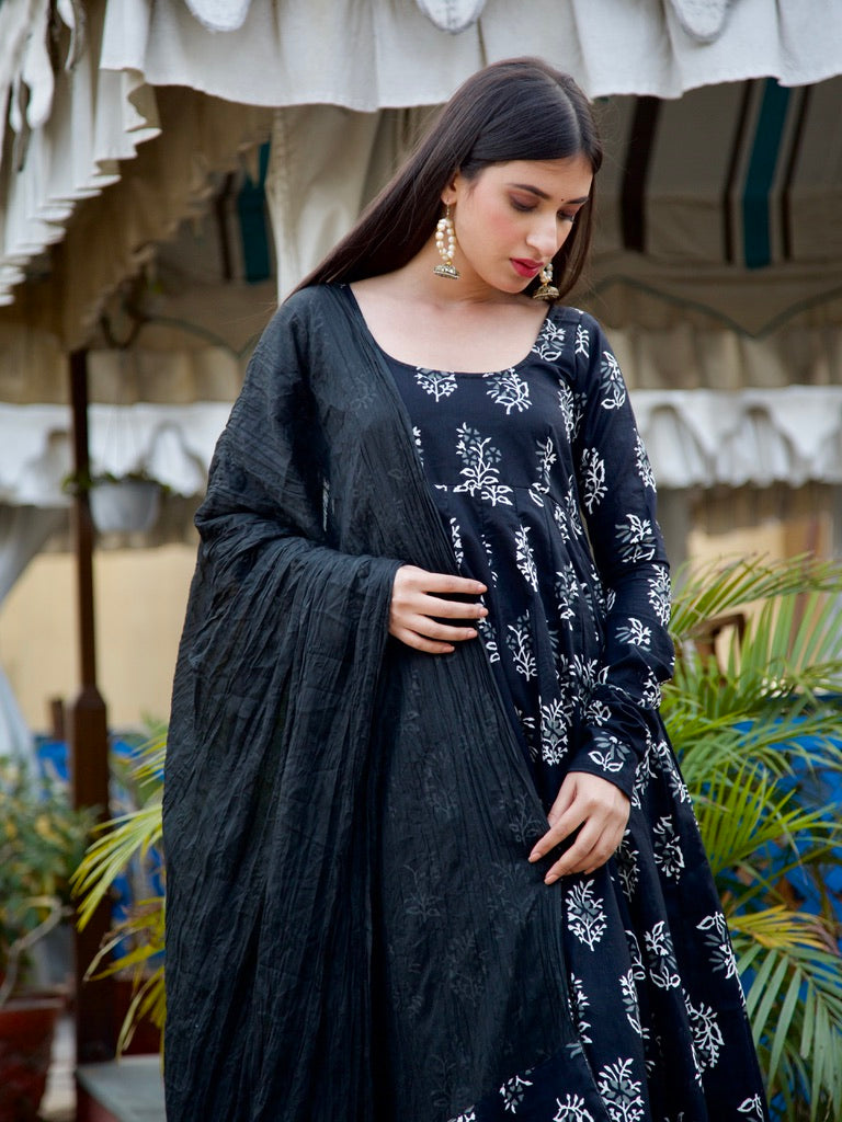 Aasha Anarkali Set