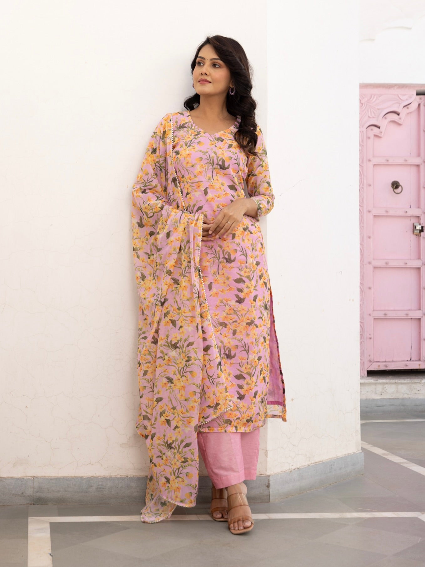 Aarti Suit Set