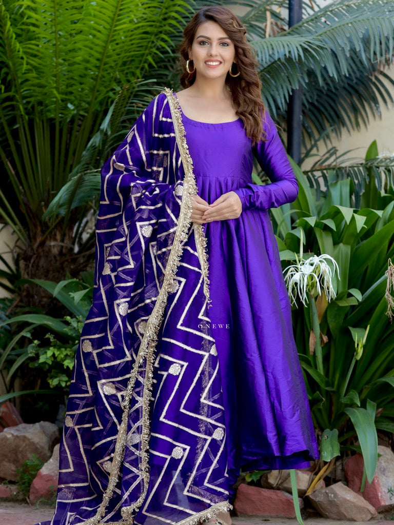 MADHUBALA SILK SUIT SET