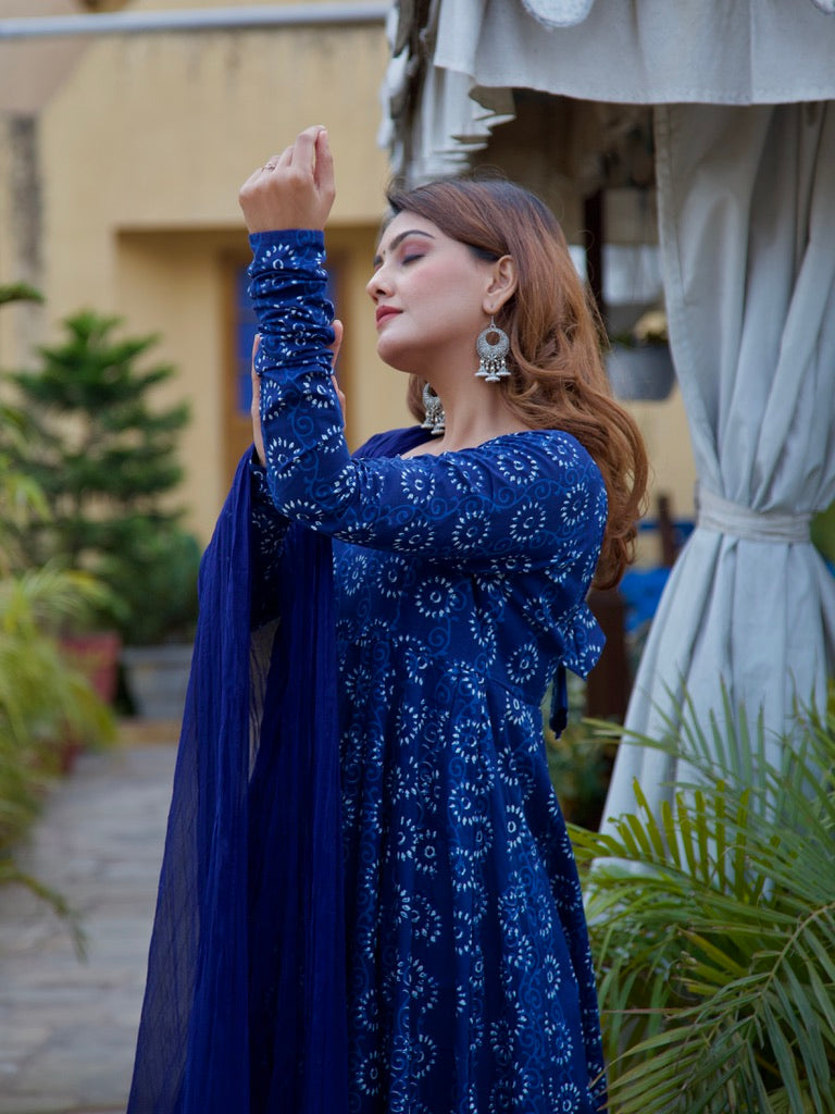 Lata Anarkali Set
