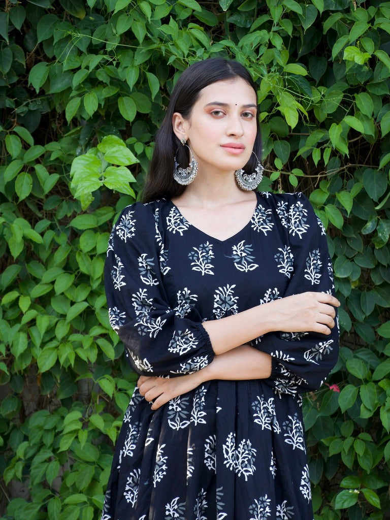 Krishna Kameez Set