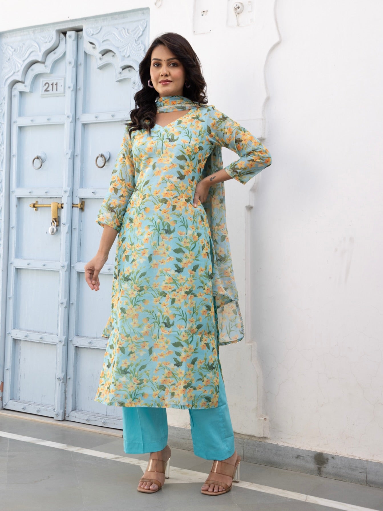 Pragya Suit Set