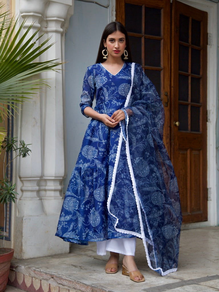 Bano Suit Set