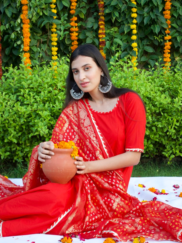 Saubhagyavati Suit Set