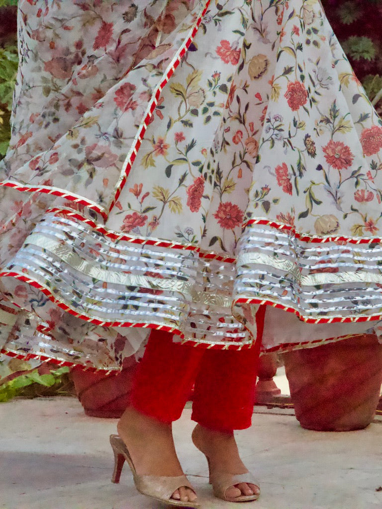 Gowri Suit Set