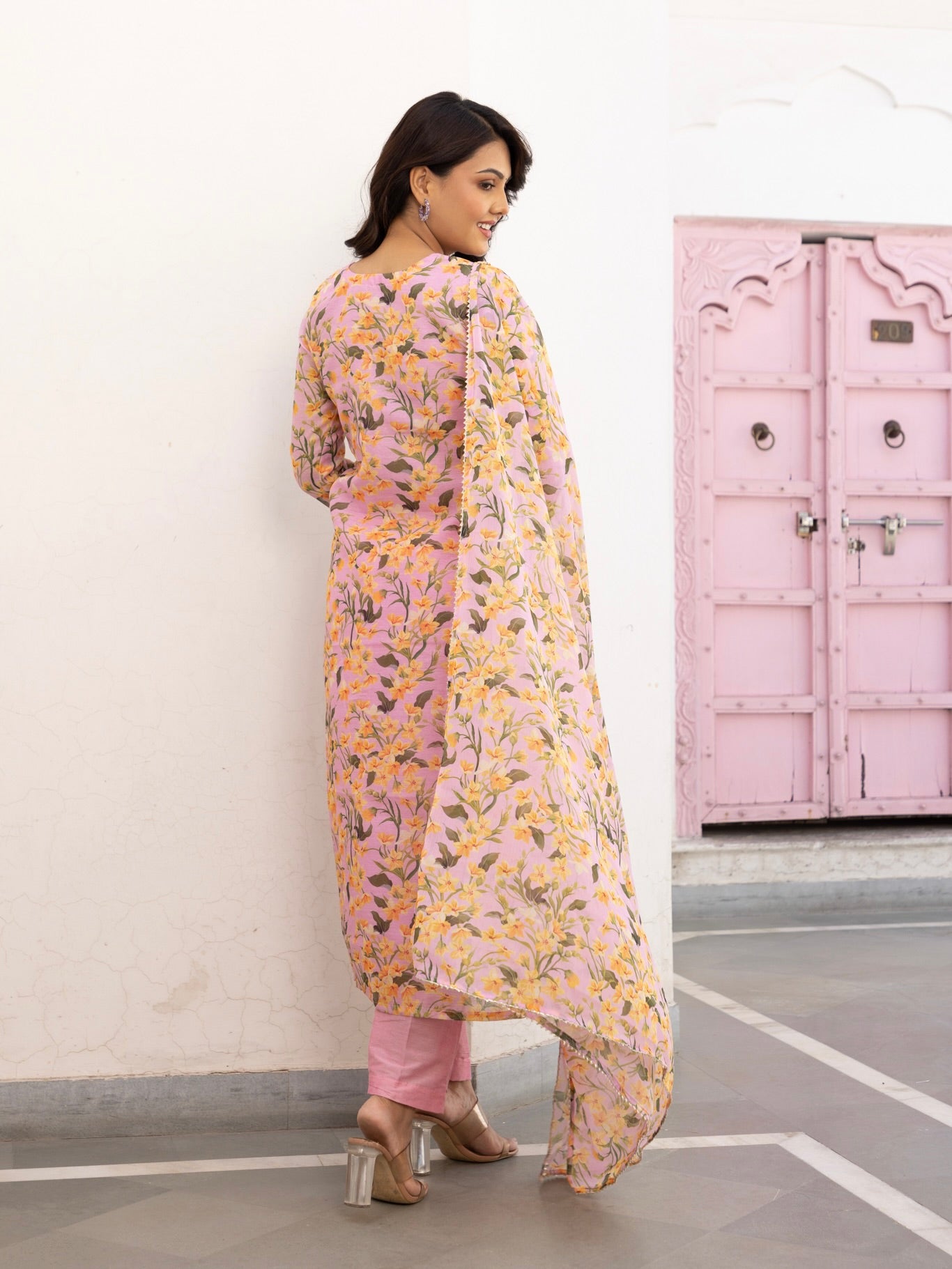 Aarti Suit Set
