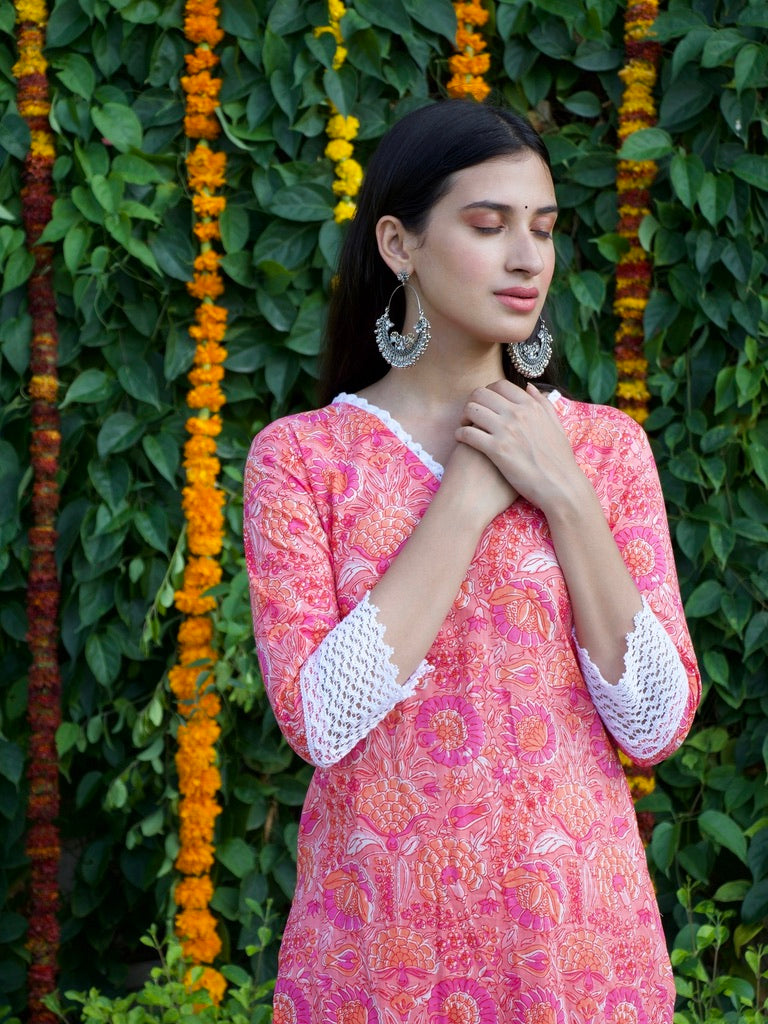 Gulaabi Bagecha Set