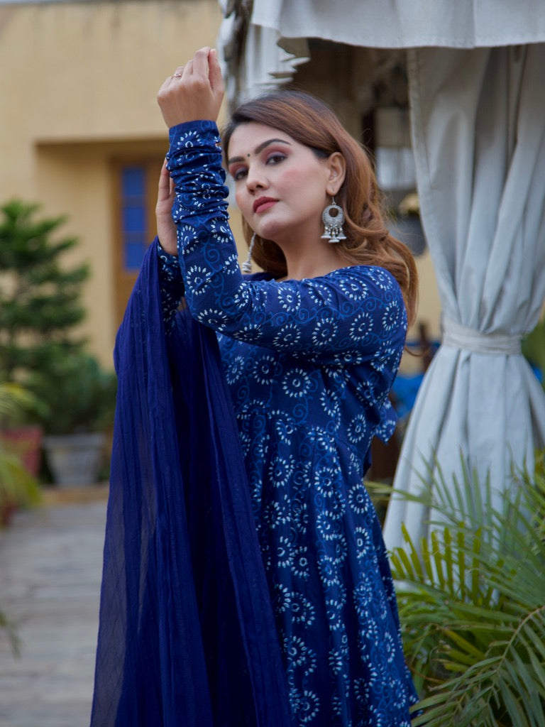 Lata Anarkali Set