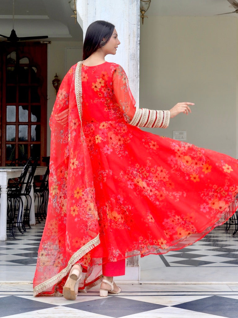Radhamani Suit Set
