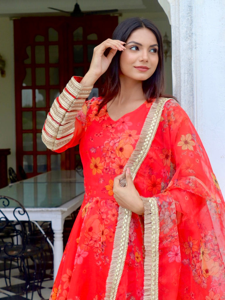 Radhamani Suit Set