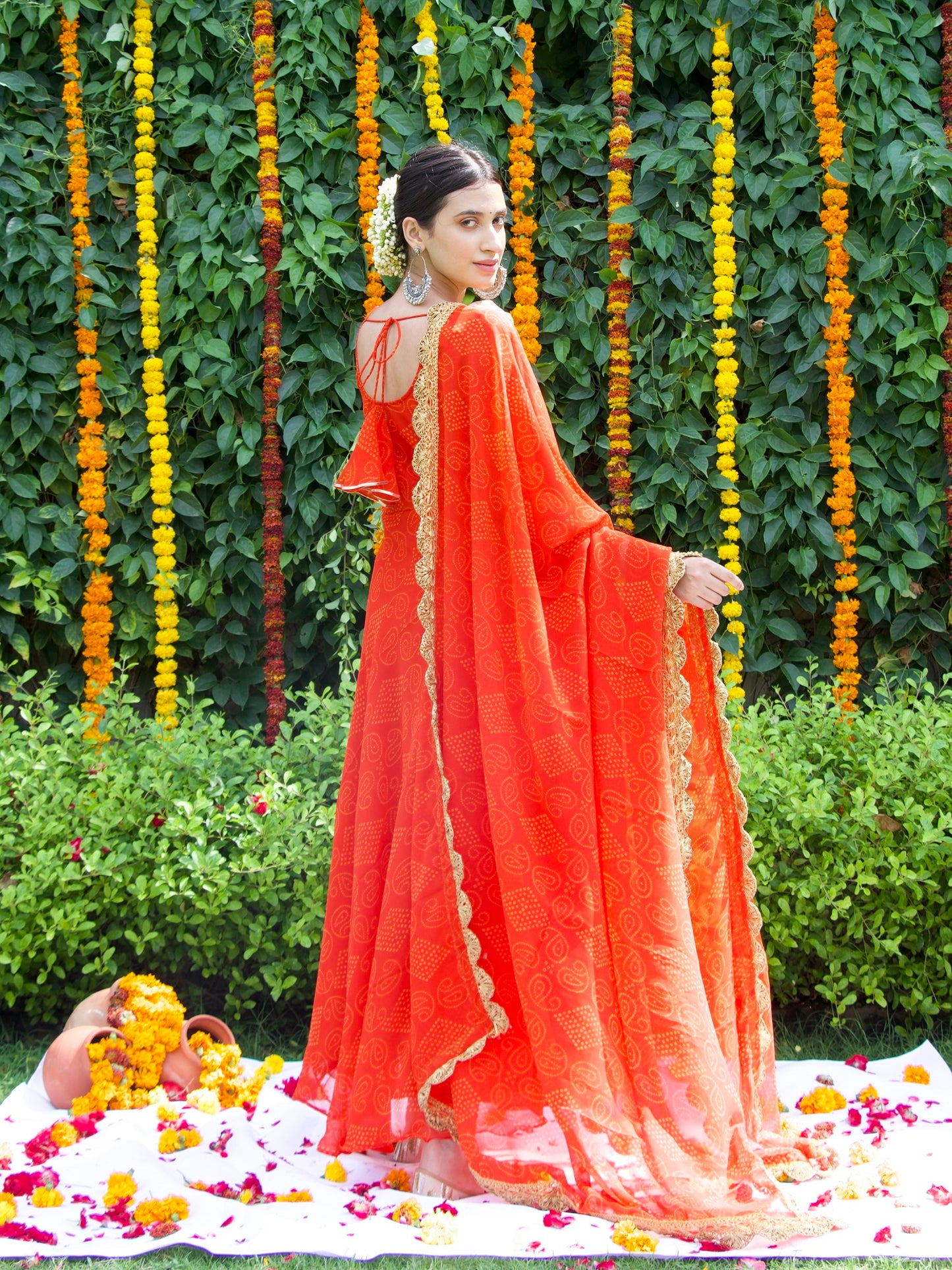 Gulnaar Bandhani Set