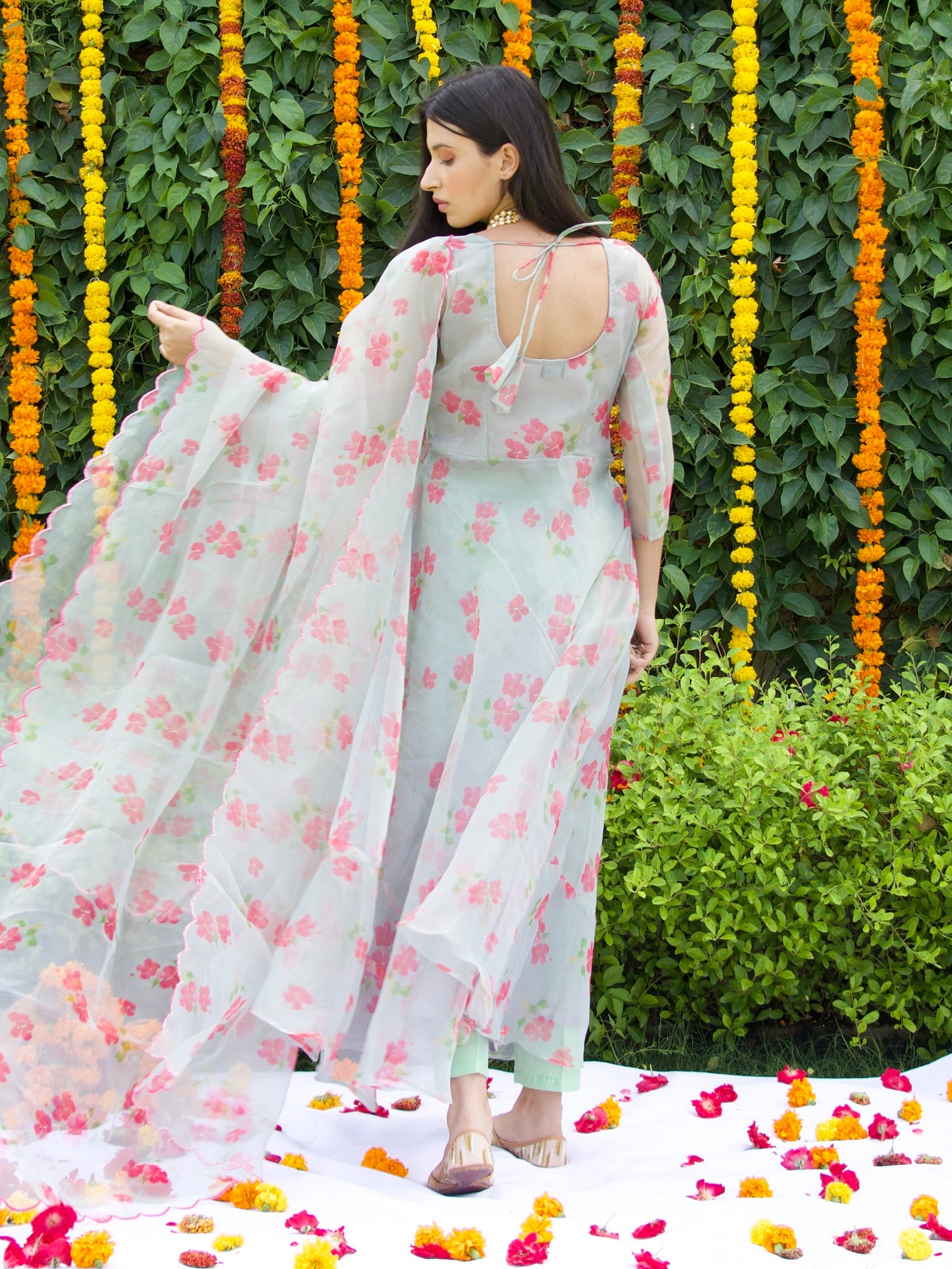 Roses Suit Set