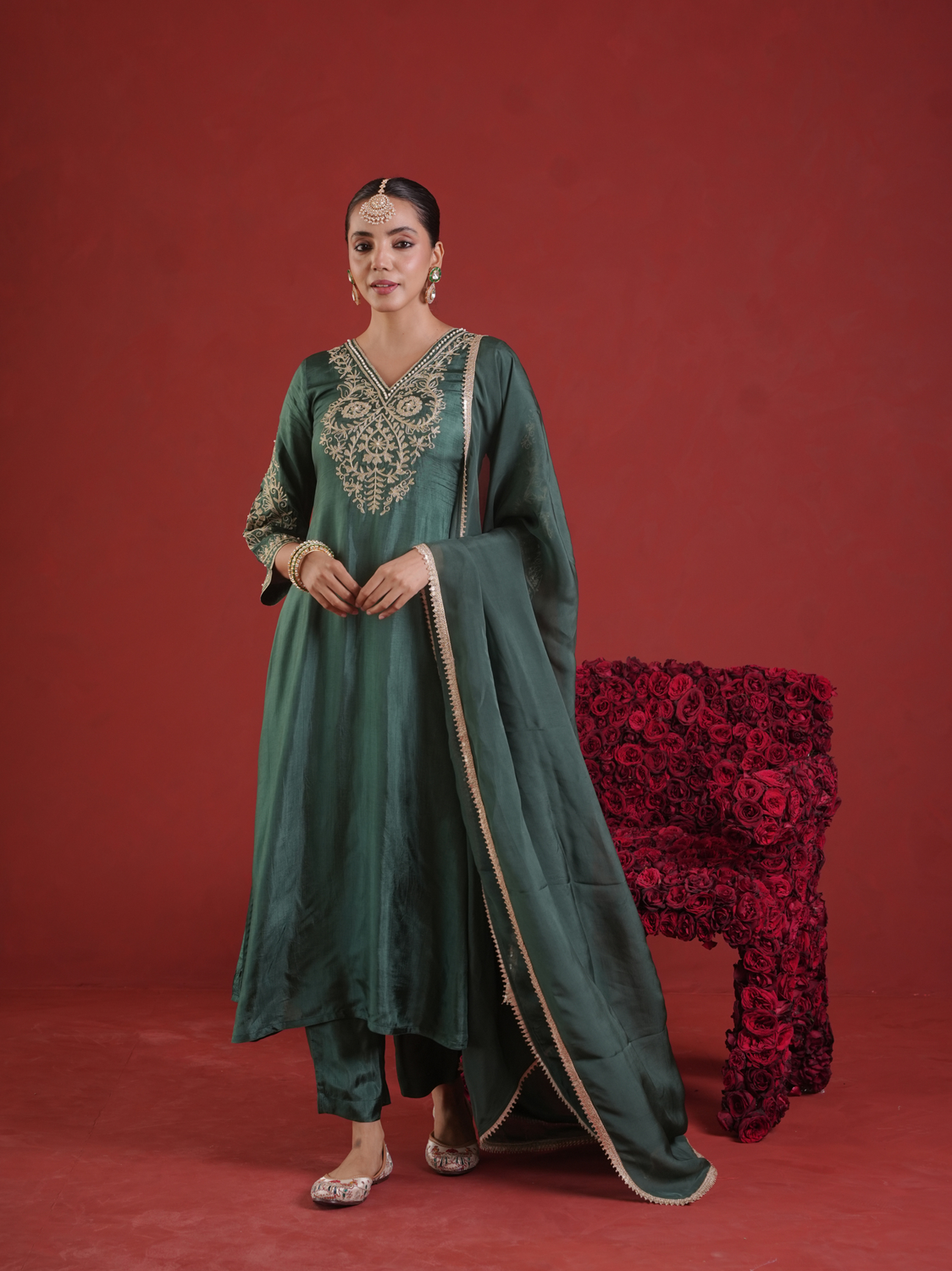 Green Silk Zari Embroidered Kurta Pant Set with Organza Dupatta