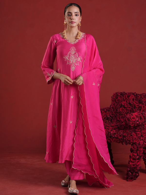 Fuchsia Pink Embellished Chanderi Kurta Set with Organza Dupatta
