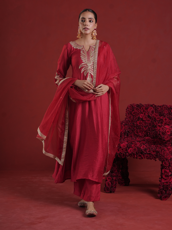 Maroon Chanderi Sequin-Zari Kurta Set with Organza Dupatta