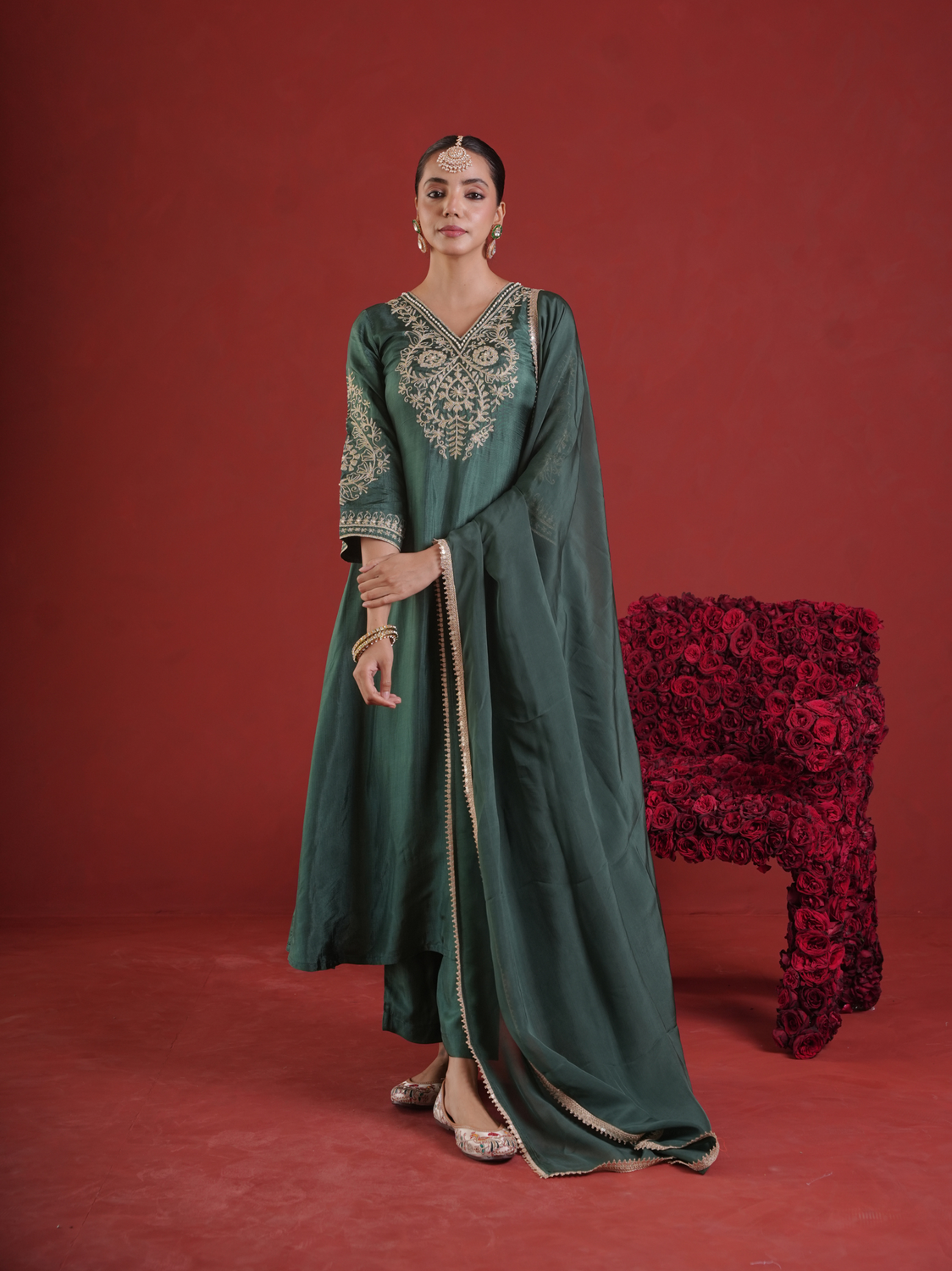 Green Silk Zari Embroidered Kurta Pant Set with Organza Dupatta