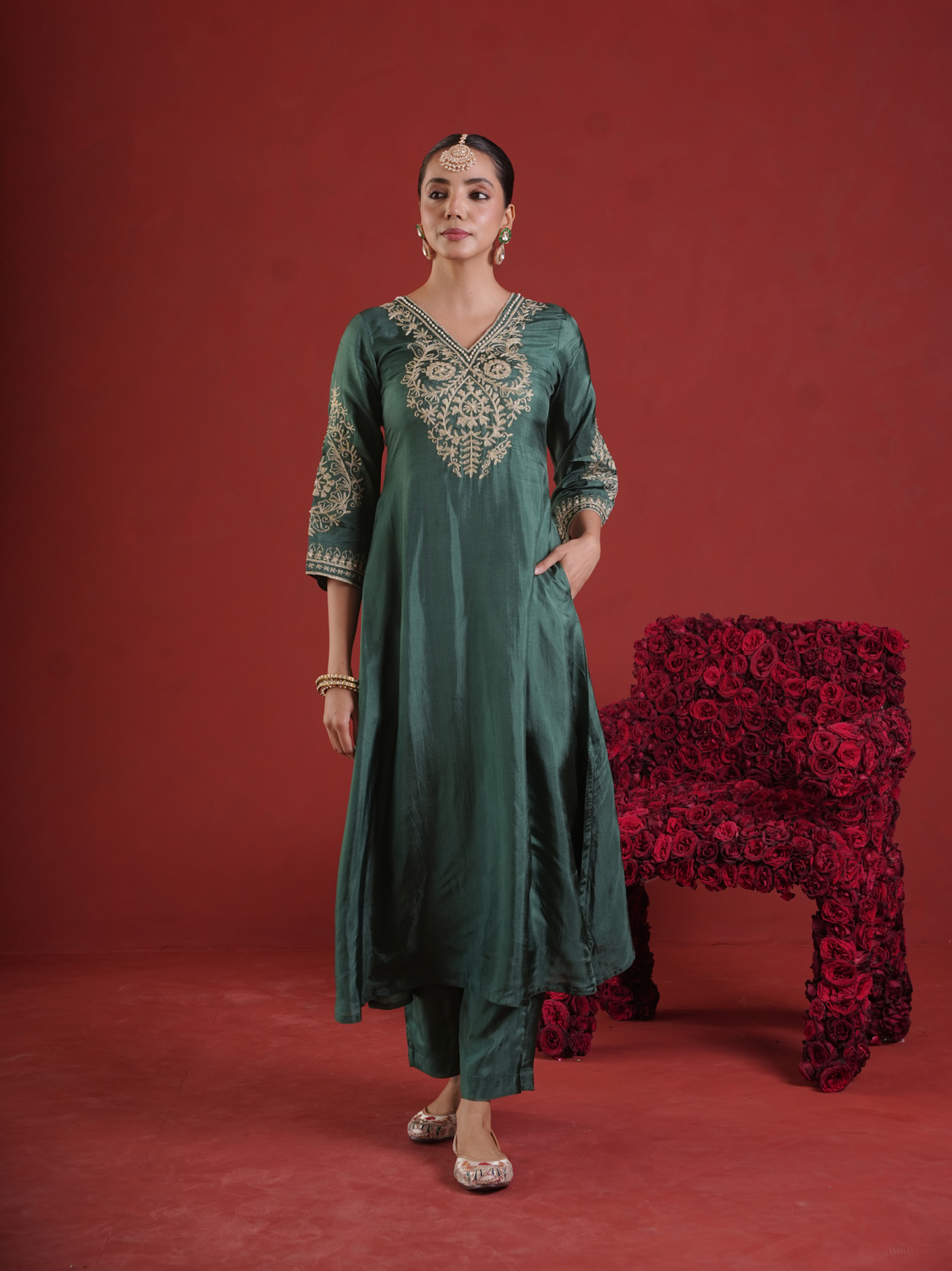 Green Silk Zari Embroidered Kurta Pant Set with Organza Dupatta