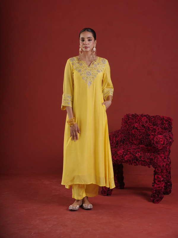 Sunlit Yellow Silk Zari Kurta Set with Organza Dupatta