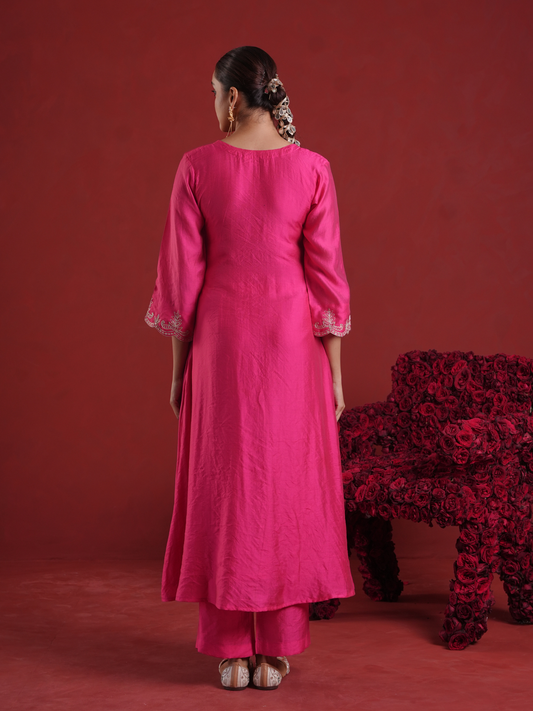 Fuchsia Pink Embellished Chanderi Kurta Set with Organza Dupatta