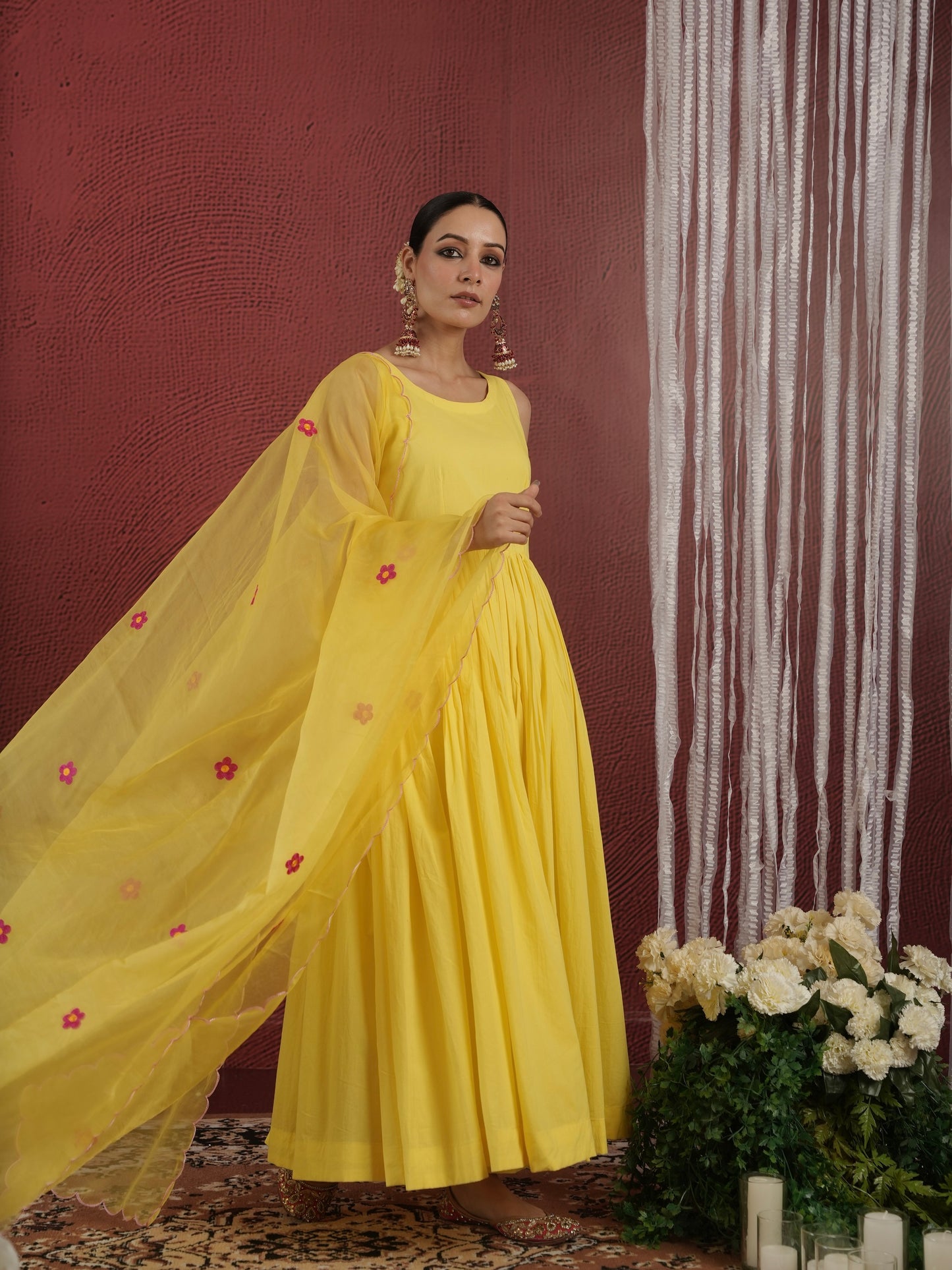 CHAAND YELLOW COTTON AARI EMBROIDRY SUIT SET SET