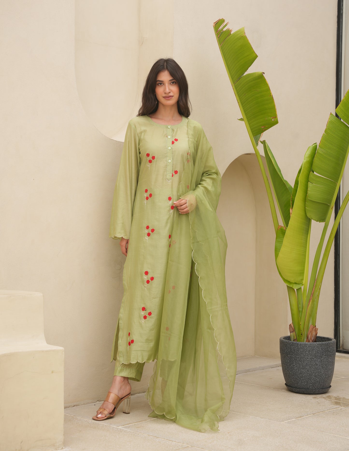 Pista Chanderi Floral Embroidered Suit Set
