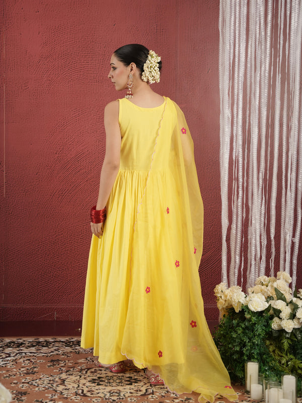 CHAAND YELLOW COTTON AARI EMBROIDRY SUIT SET SET