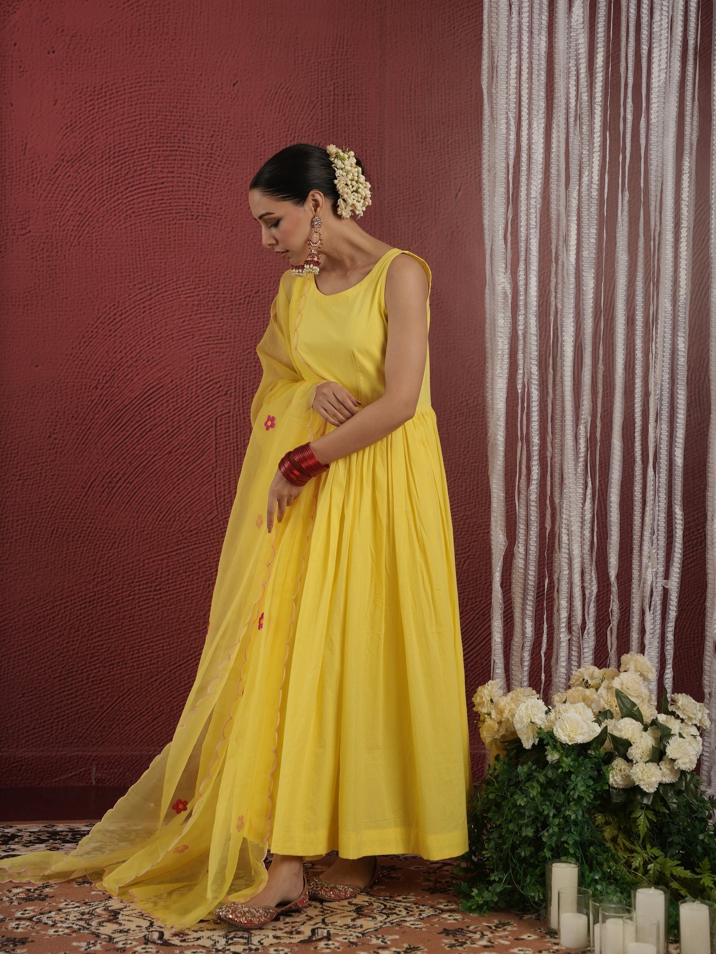 CHAAND YELLOW COTTON AARI EMBROIDRY SUIT SET SET