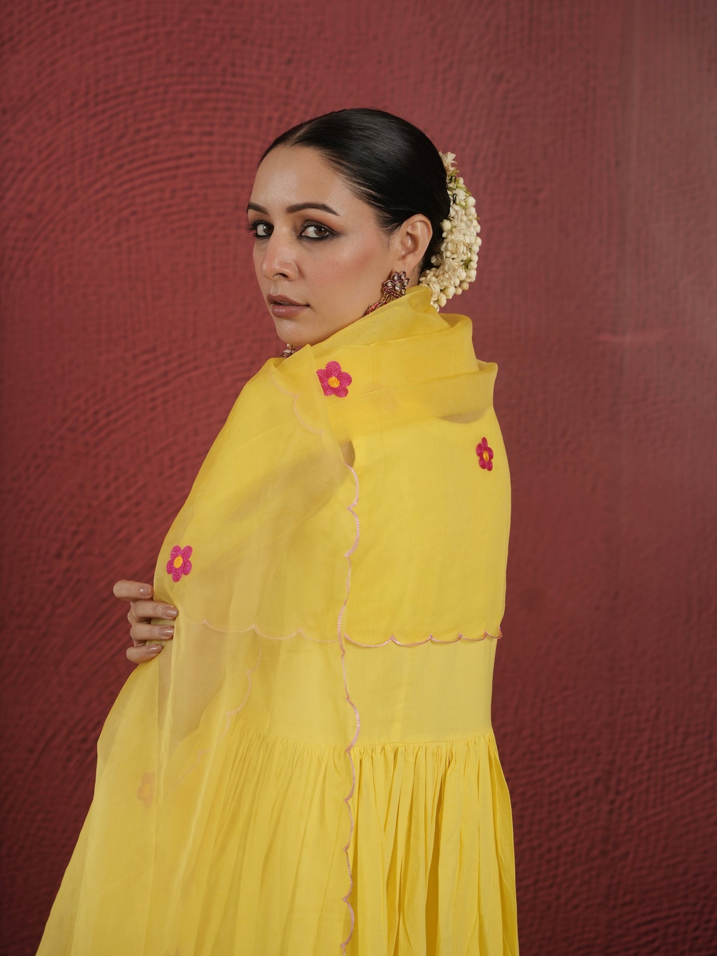CHAAND YELLOW COTTON AARI EMBROIDRY SUIT SET SET