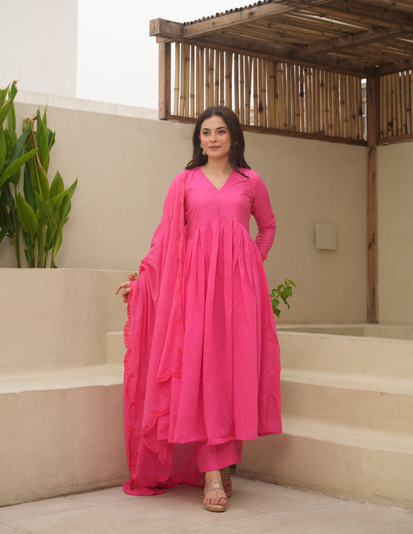 Pink Chanderi Aari Embriodered Suit Set